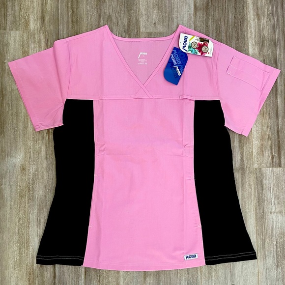 MOBB - Scrub Top (Brand New) - Picture 1 of 2